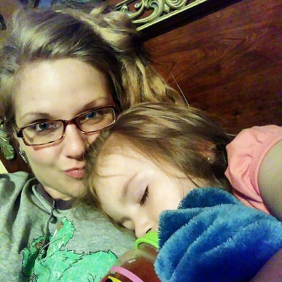 Meet your Posher, Kyndal - Picture 2 of 3